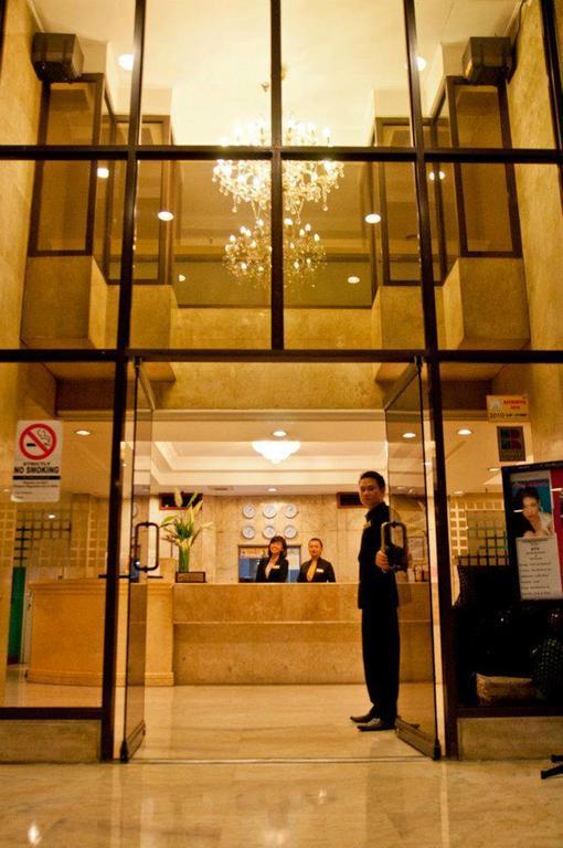 Cherry Blossoms Hotel Manila Eksteriør bilde