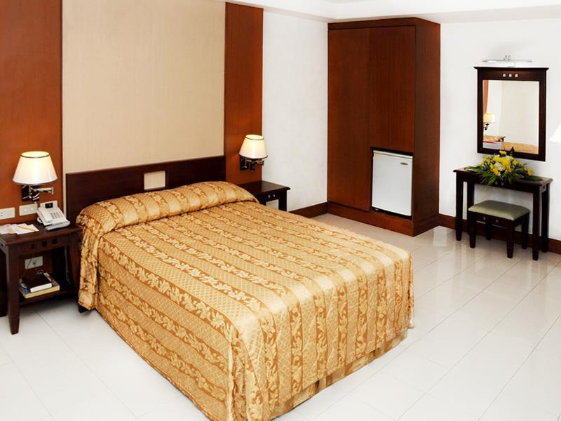 Cherry Blossoms Hotel Manila Eksteriør bilde