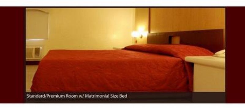 Cherry Blossoms Hotel Manila Eksteriør bilde