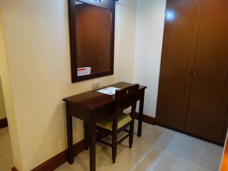 Cherry Blossoms Hotel Manila Eksteriør bilde