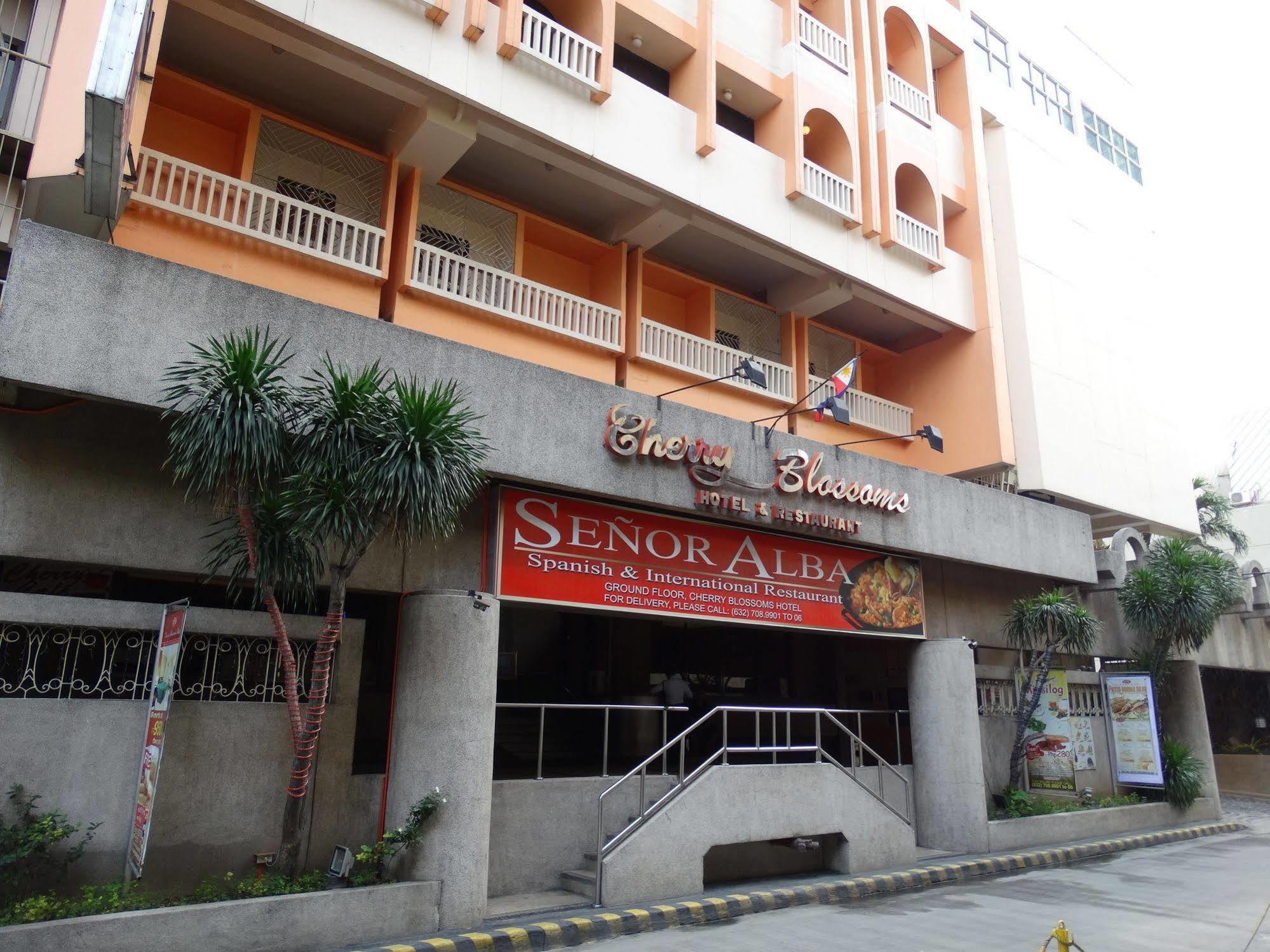 Cherry Blossoms Hotel Manila Eksteriør bilde