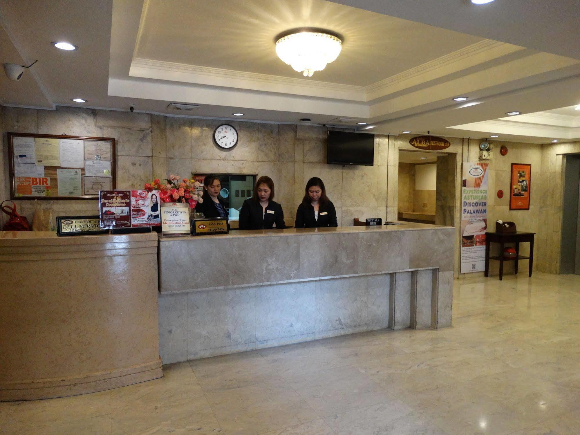Cherry Blossoms Hotel Manila Eksteriør bilde